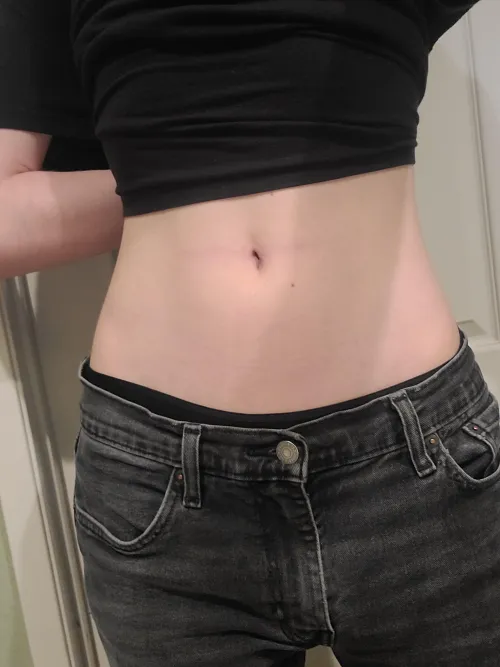 Thumbnail Belly Pic Chronicles: theprincessamy Delights Fans