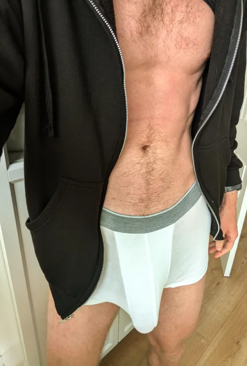 Thumbnail Imaginative Play: Exploring Bulges with BeachMafs