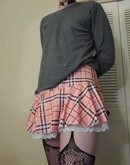 Thumbnail Subject_weakness_ Discusses Dress Codes for Boys in the Femboy Scene