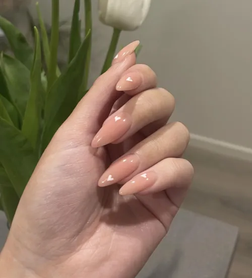 Thumbnail Daisys_Day: Slow Pleasures of Nail Art | NailFetish