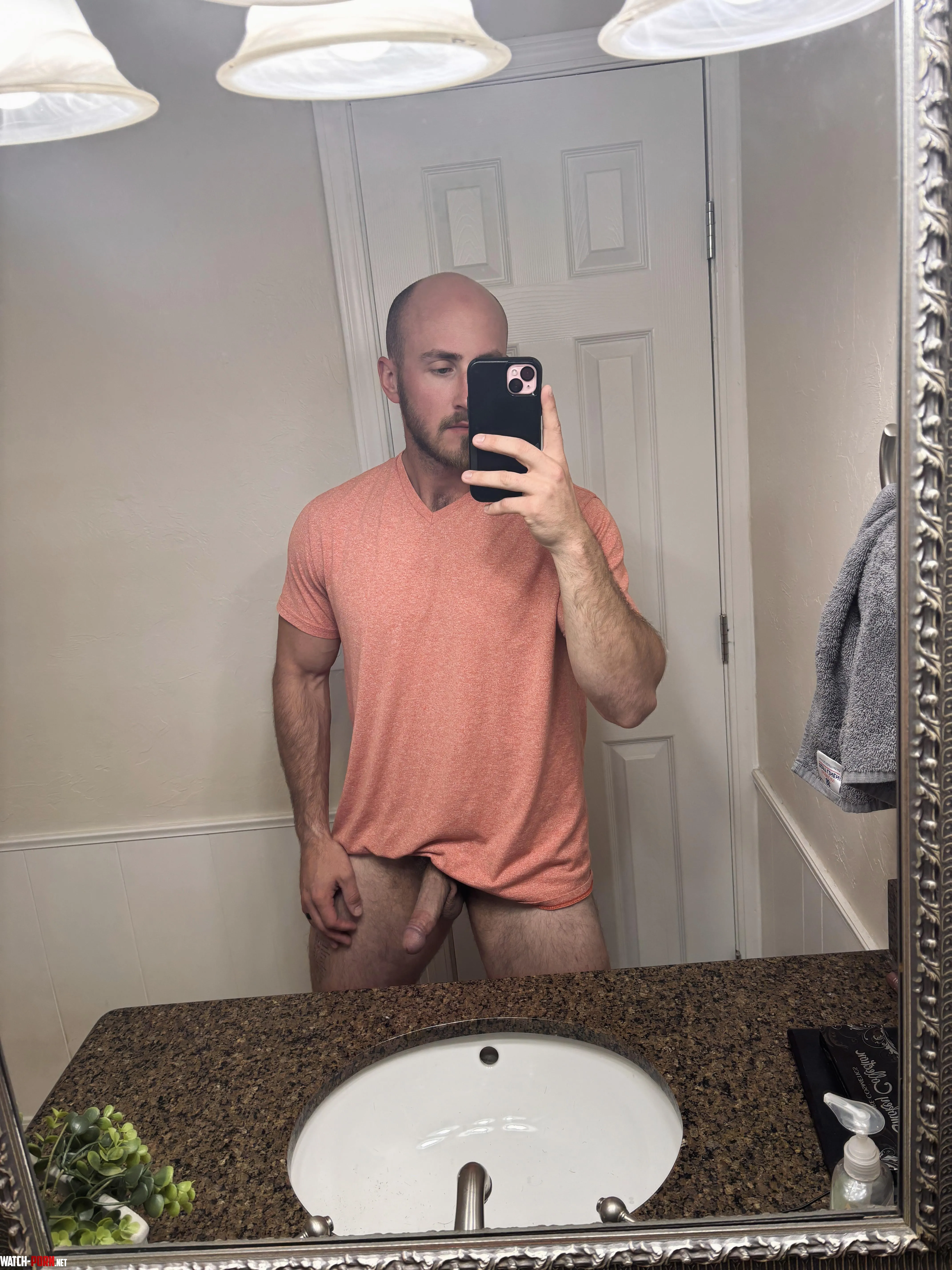 I was bullied in highschoolnow I post nudes online for strangers lol 28 by daddysquatsalot