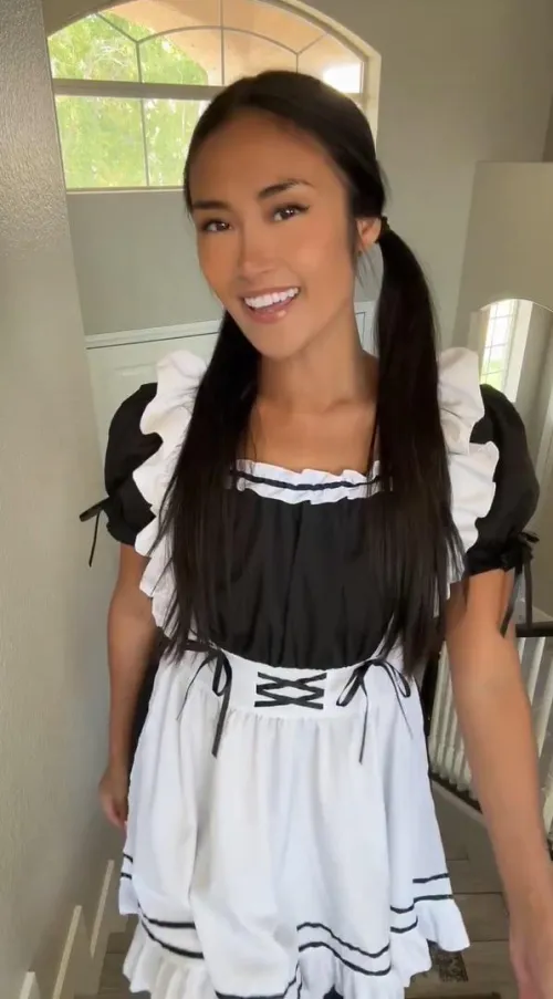 Thumbnail Maid Fantasy: sunshinemaidxo Invites You into the Frenchmaid Dream