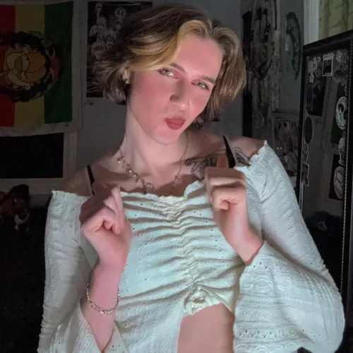 Thumbnail Delving into IzzyBellzz's Question: Do You Guys Like My Shirt 3 - Femboy Fashion