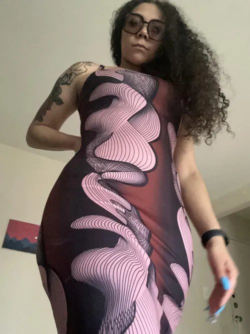 Thumbnail Get in the Saturday Mood with These Tight Dresses by chothymies