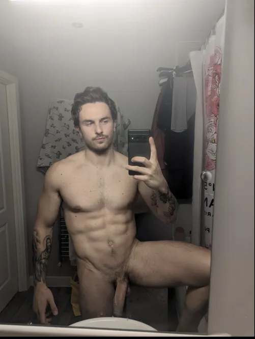 Thumbnail Revealing All in Today's Hangout in gayporn World