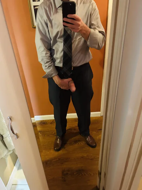 Thumbnail BareBear845 Ready for Work: 36-Year-Old Seeking Fun