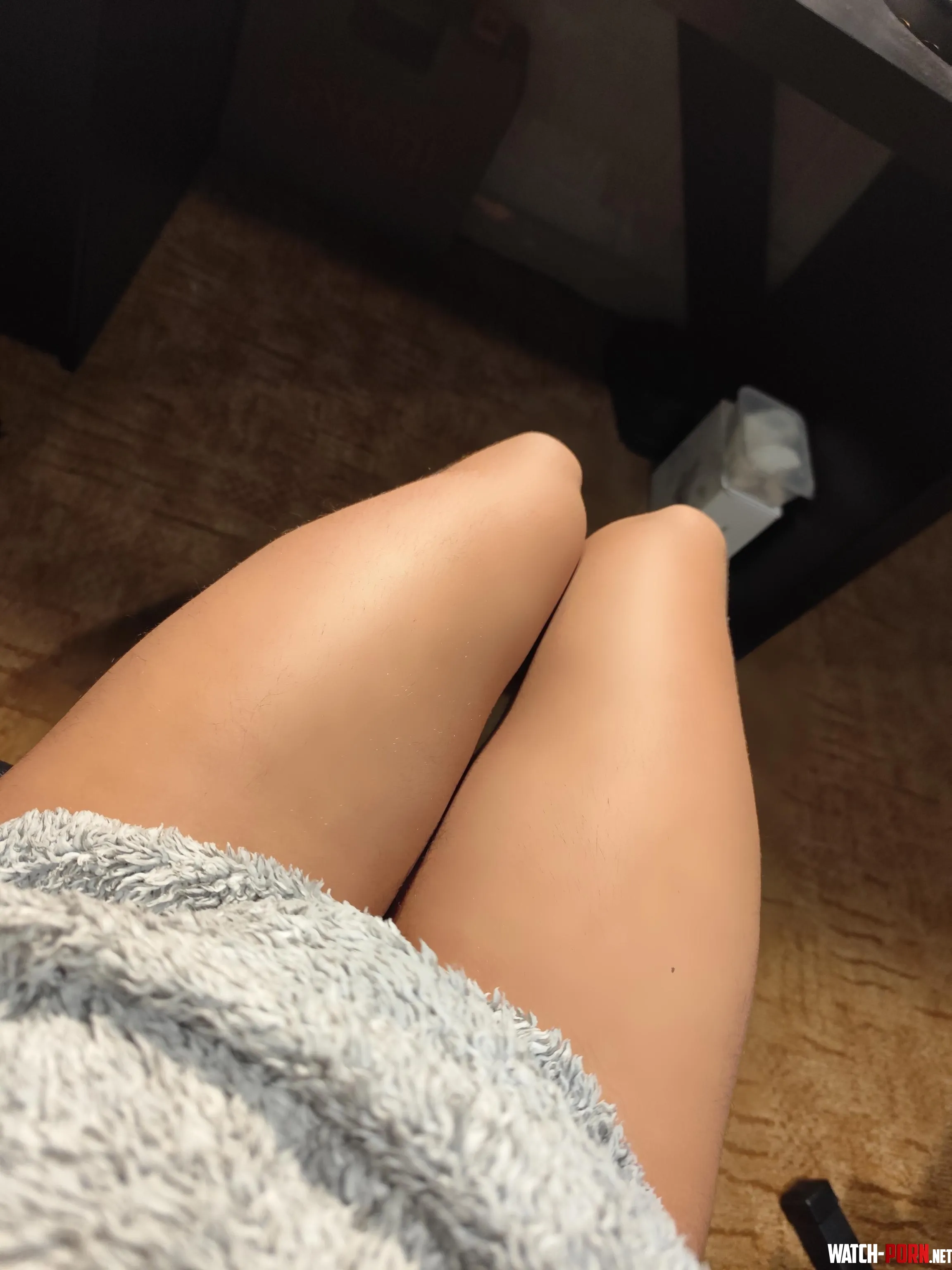 Do you like my legs  by karachikween