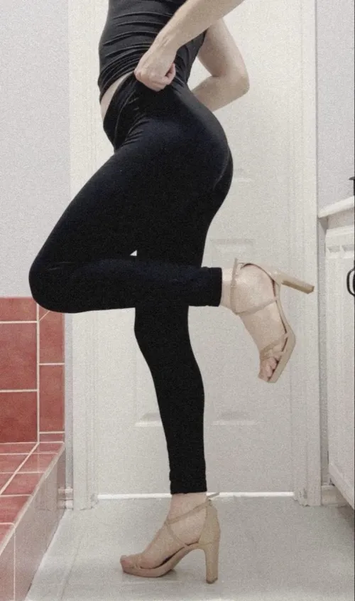 Thumbnail Feeling Confident: 'Felt Cute in Moms Heels' - Super_Replacement688