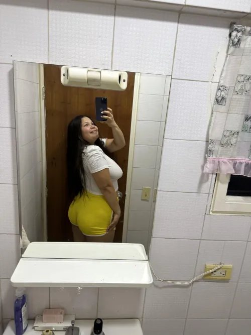 Thumbnail Quickie in the Bathroom: gigglybaby_'s Spontaneous Moment | thickwhitegirls