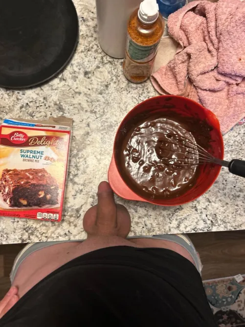 Thumbnail Indulge in Decadent Delights with Cephalopod_Junkie69: Brownies Anyone?