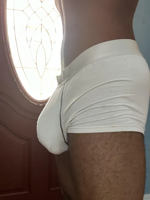 Thumbnail AlexTheJumper's Subtle Bulge: Is It Noticeable Enough?