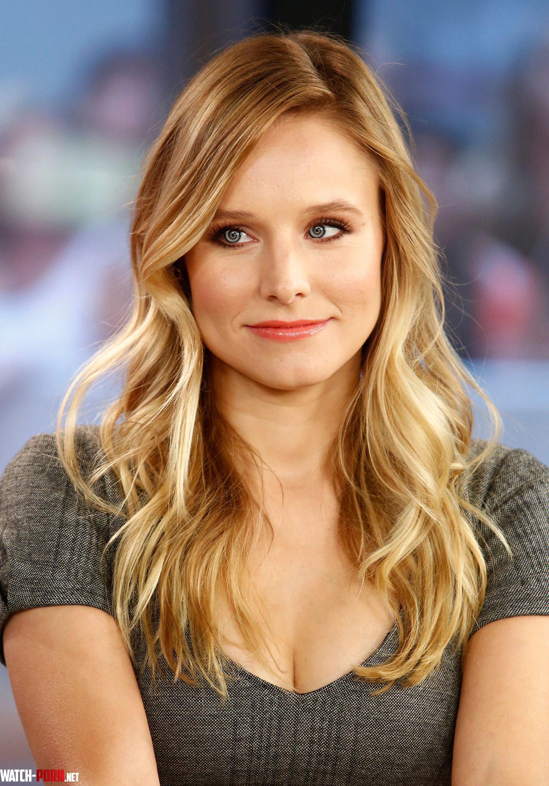 Kristen Bell  by captain_manson