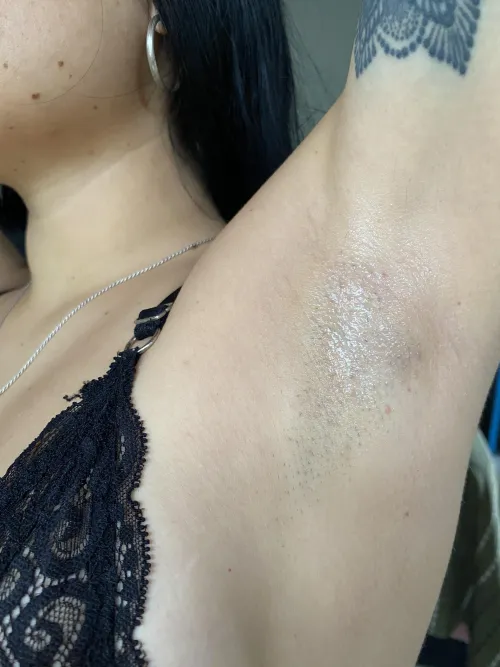 Thumbnail Intimate Desires: Yourlatingoddess1's Armpit Sensations