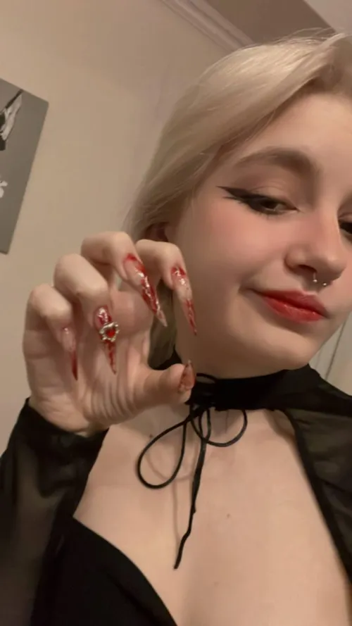 Thumbnail Nail Fetish: Explore 'Nice Nails for a Back Massage' by shaylabeexo