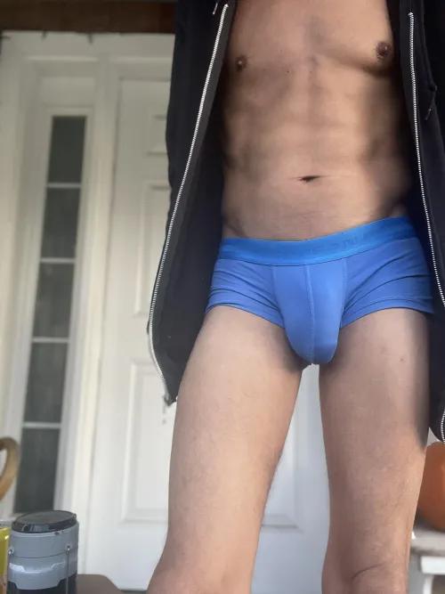 Thumbnail ChrisGliderXX's Captivating Bulge: A Sight to Behold