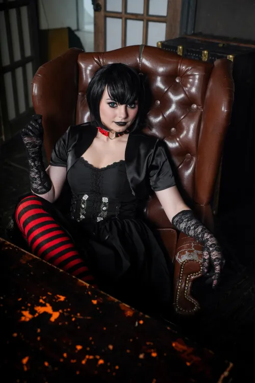 Thumbnail Cosplay Transformation: KumaMori11's Mesmerizing Mavis