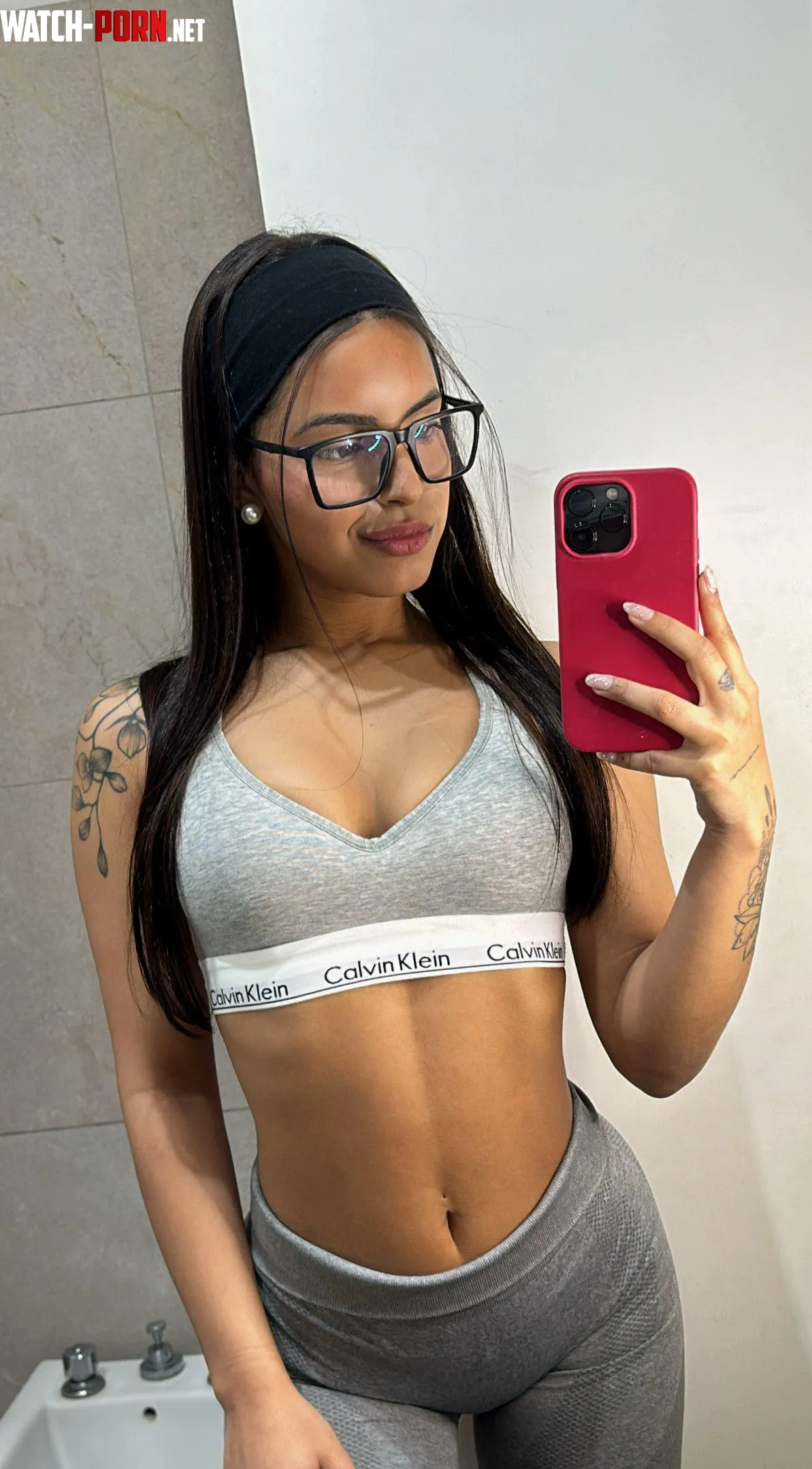 should I already change my gym croptop  by reddituser238225