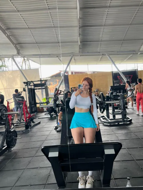 Thumbnail SweetJessicaa Shares Stretch Me After the Gym with YogaPants Fans