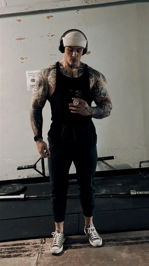 Thumbnail Morning Rituals: Fine_Outside_5660 Reveals Hot Tattoos and Sweat