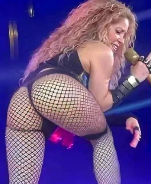 Thumbnail Shakira Sensation - Godfather_Hawk Explores the CelebrityButts Magic