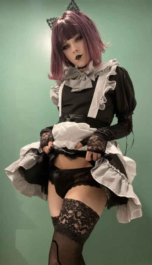 Thumbnail Dry-Apple2493: Serving as a Femboy Maid - A Unique Experience