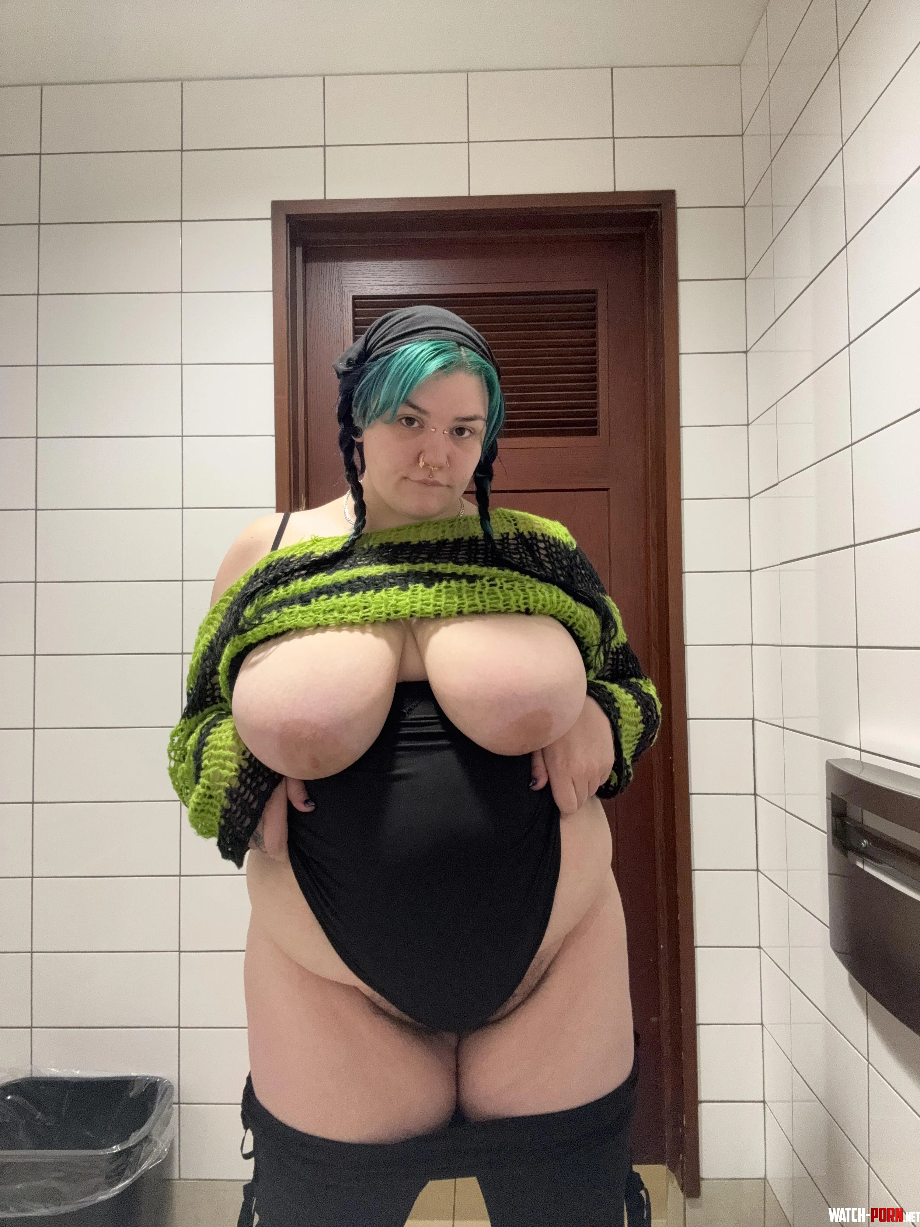 Getting naked in a public bathroom always gets me goin   by c4psized