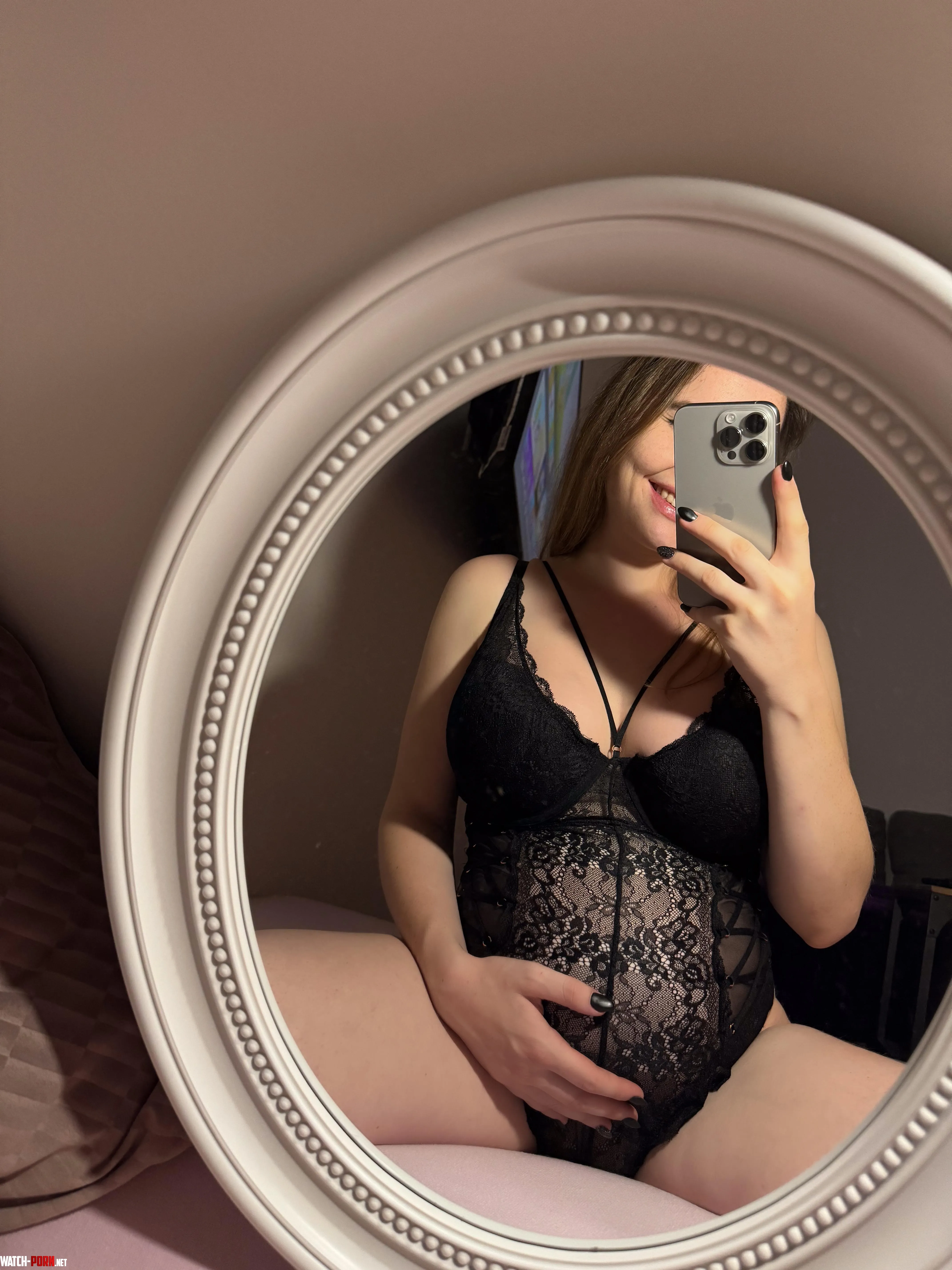 do you wanna ride hardcore with my tight pregnant pussy by girlonfirees