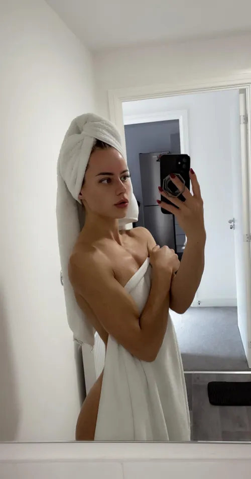 Thumbnail Good Morning Vibes with Maddisonquinn - SexyButNotPorn