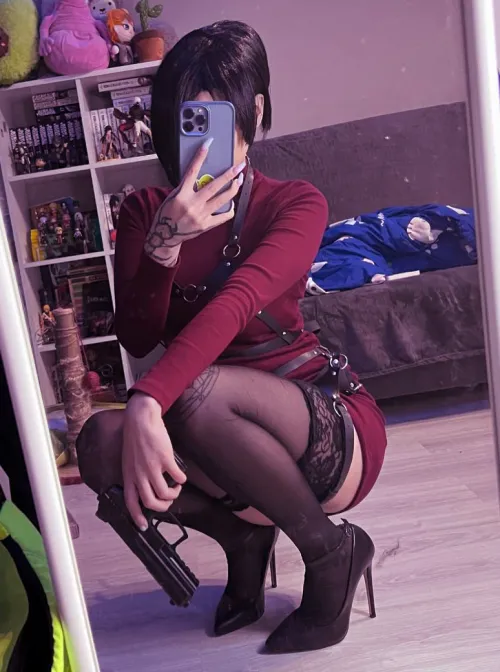 Thumbnail Frutella's Ada Wong Cosplay: A Stunning Recreation | siyanalyon