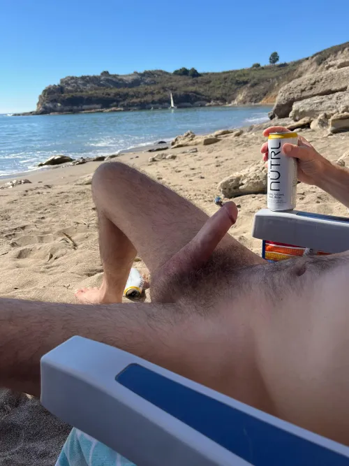 Thumbnail Embracing Beach Days: A CAOtter's Experience | GaybrosGoneWild