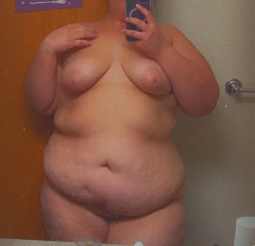 Thumbnail Bedtime Peek: Whathefuck_'s BBW Display