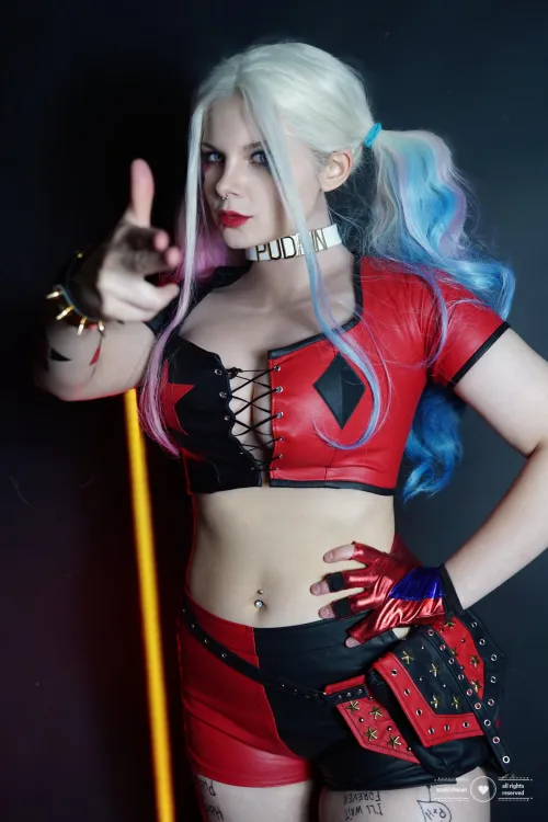 Thumbnail Embrace the New 52: My Harley Quinn Cosplay Transformation by youraltwaifu