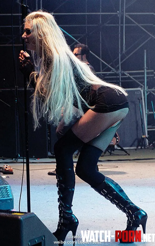 Taylor Momsen by roofus8658