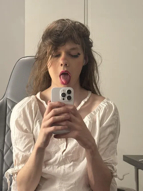 Thumbnail Confessions of a Femboy: Challenges with Grooming