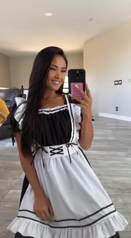 Thumbnail sunshinemaidxo's Question: Will You Let Me Be Your Maid, Sir? | frenchmaid