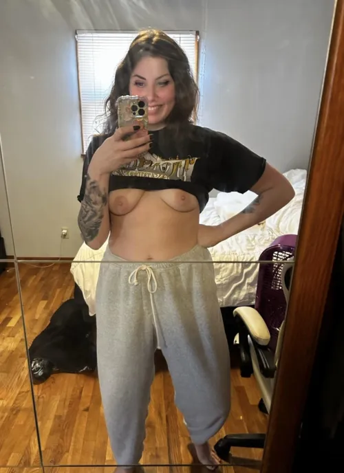 Thumbnail Why Mom Bods Are Hot in PunkGirls Community