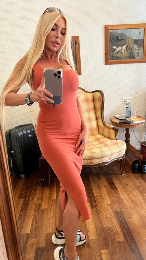 Thumbnail Elizabeth_Diva's Elegance for Dinner in tightdresses Category