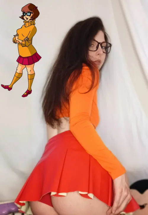 Thumbnail Unveiling Jinkies: A NSFWCostumes Delight by starlitsirenx