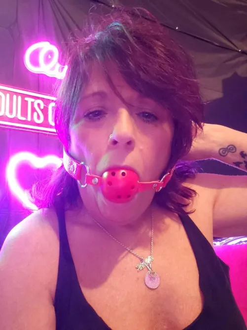 Thumbnail Submissive Milf Fun: Exploring BDSMGW - cougarseekingcubs