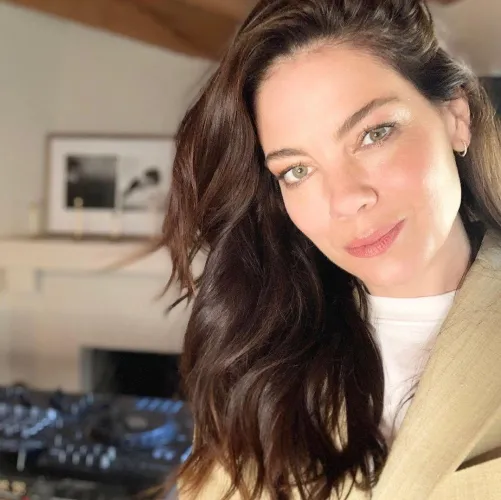 Thumbnail Elegance Personified: Michelle Monaghan | KG101411 | PrettyGirls