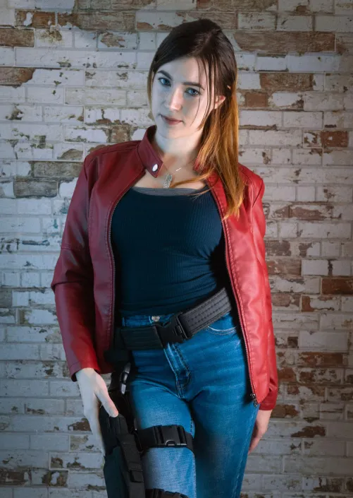 Thumbnail Claire Redfield Milashiroki: Iconic CosplayGirls Portrayal