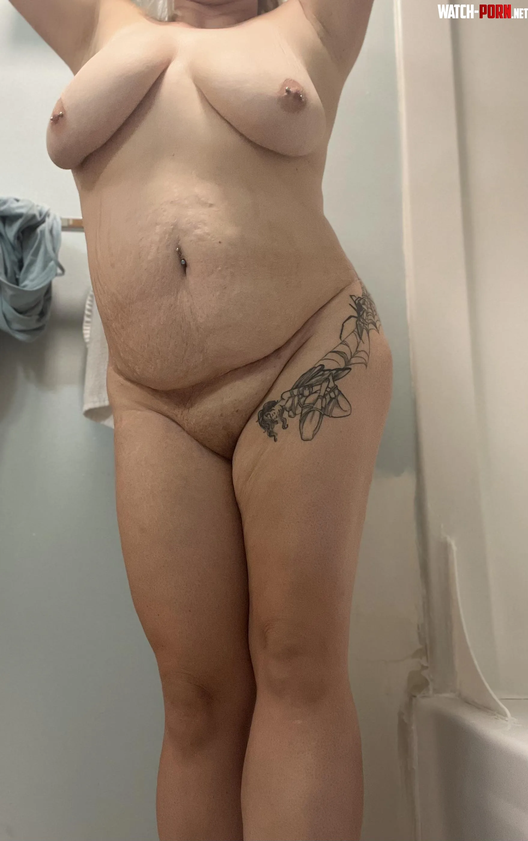 Curvy little slut who wants some attention by PeachyKeeen1