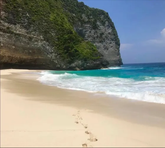 Thumbnail Paradise Found: Kelingking Beach Nusa Penida | specialagentredsquir