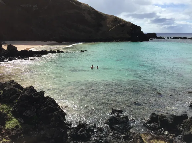 Thumbnail colapepsikinnie Explores: Easter Island's Beach Escape