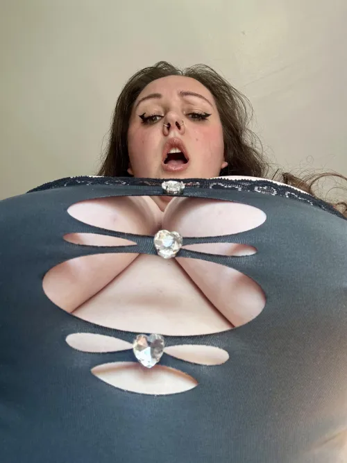 Thumbnail Confronting Perversion - Bold BBW Statement