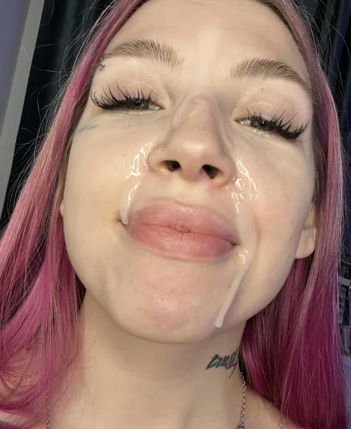 Thumbnail StrawberryJoyy's Revelations: 'My Boyfriend Likes to Cum'