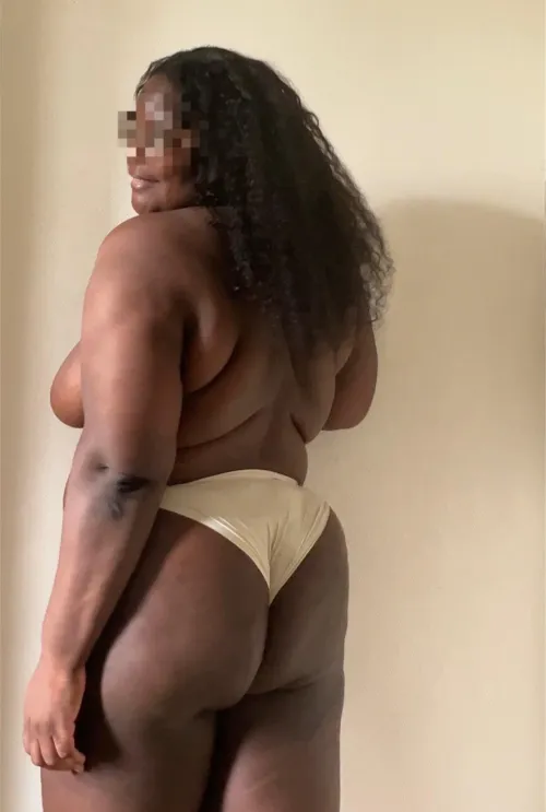 Thumbnail Friday Smiles: fkkaaa's BBW Joy