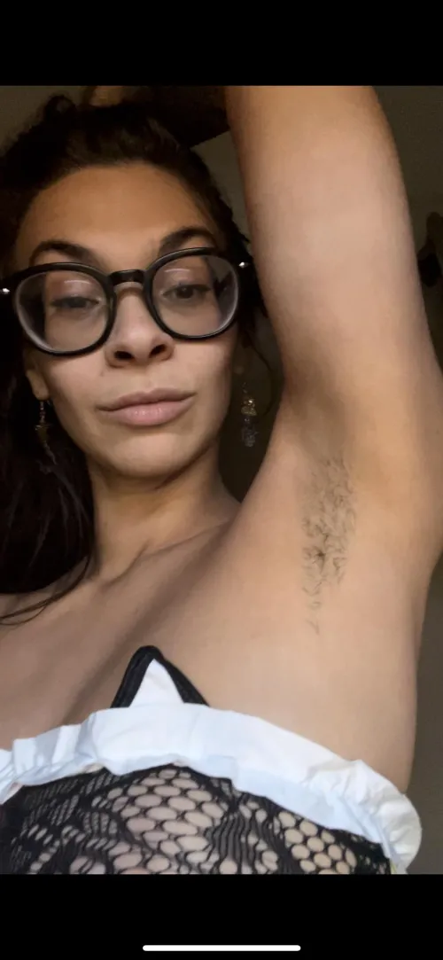 Thumbnail Captivating Curiosity: Meow into the Armpit Fascination