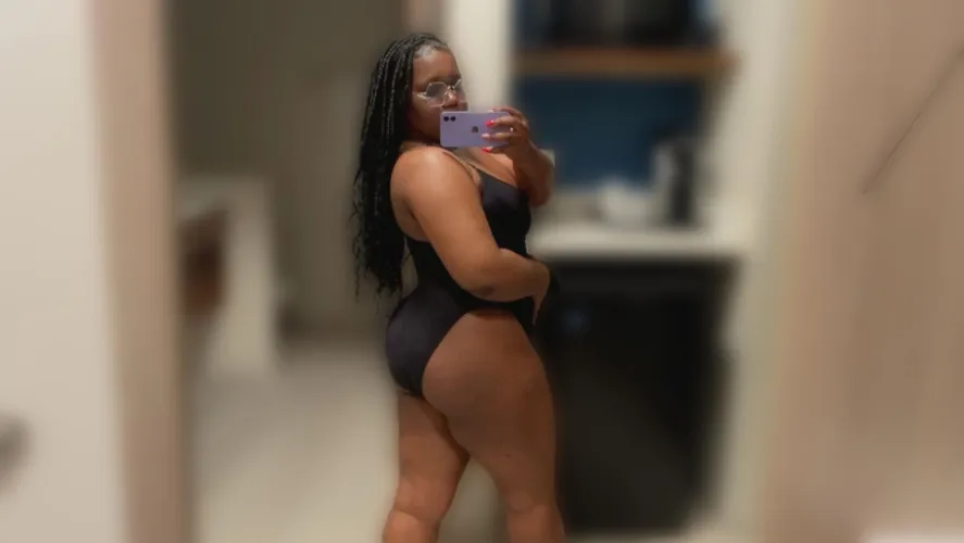 Thumbnail Seeking Company: cherryfineass__ on BlackGirlPics