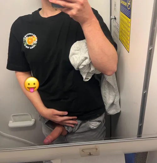 Thumbnail Horny at 33,000ft by Green_Air_6507 | Penis